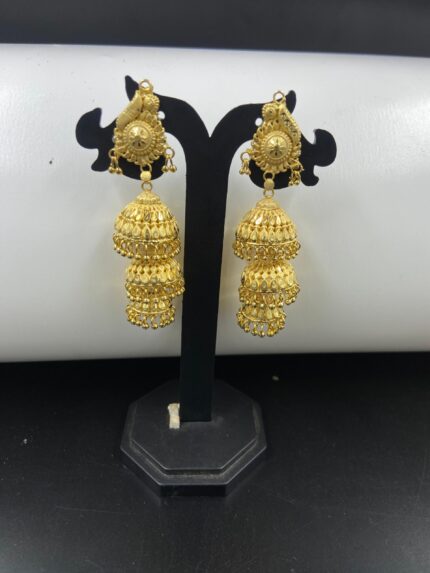 FORMING JHUMKI