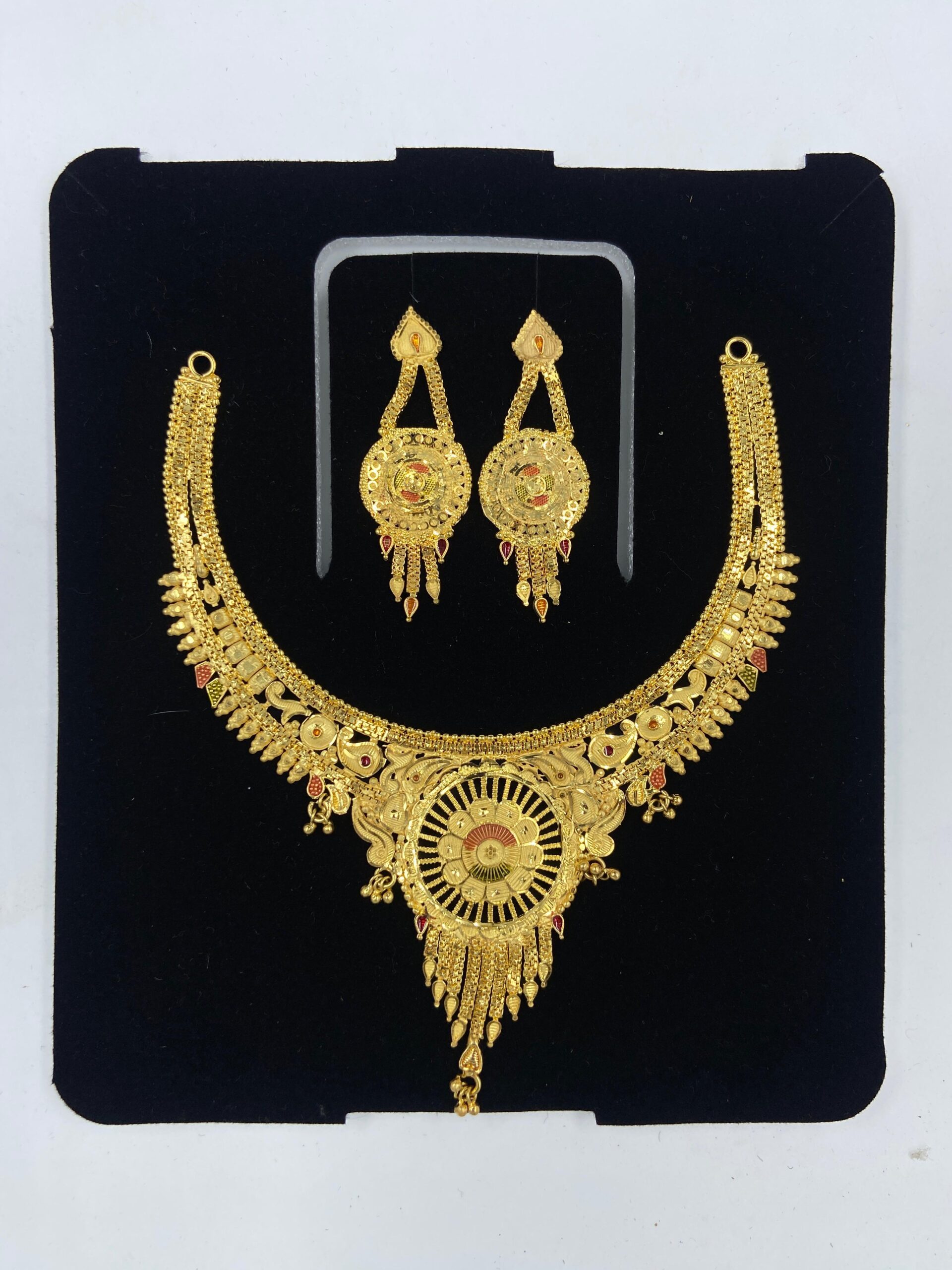 IMG-20250620-WA0019 FORMING NECKLACE - Image 1