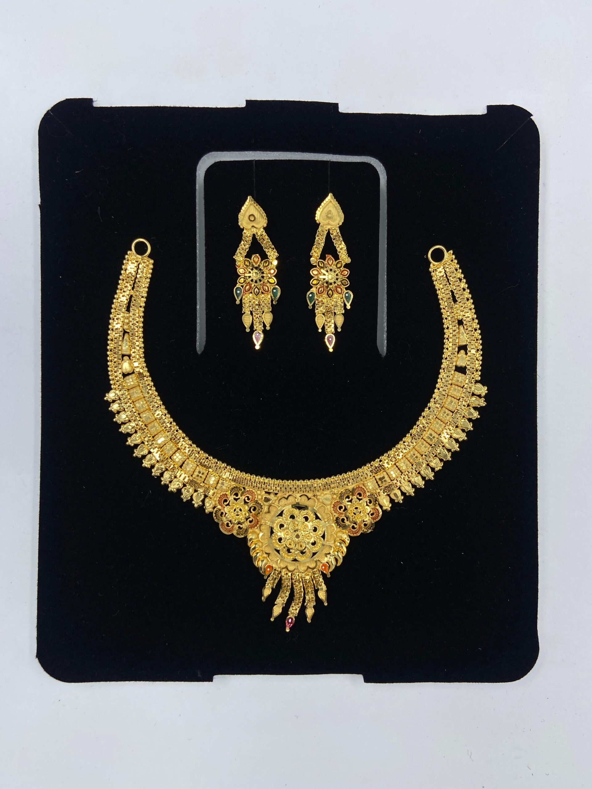 IMG-20250620-WA0023 FORMING NECKLACE - Image 1