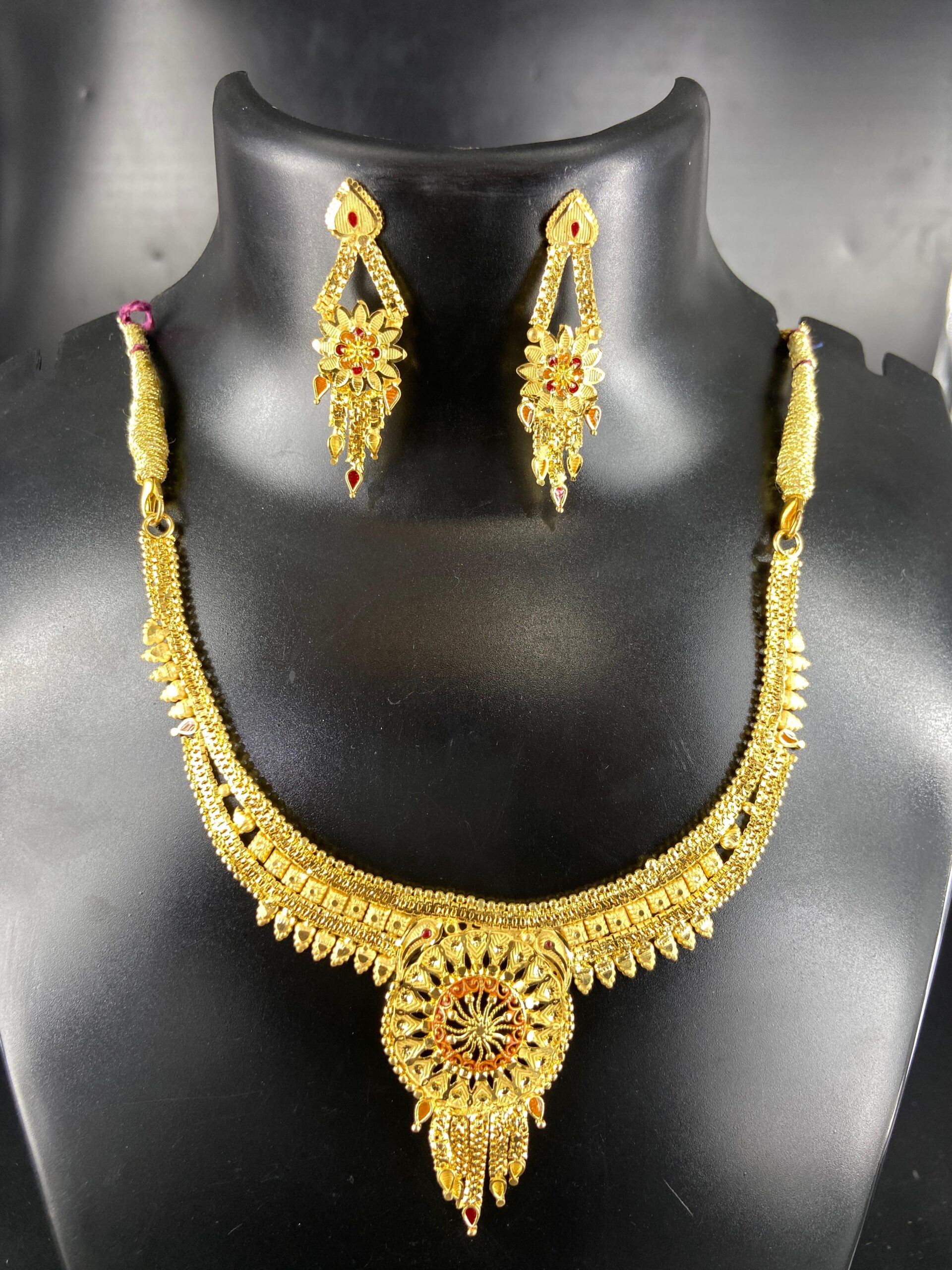 WhatsApp Image 2025-06-18 at 10.32.16 AM (2) FORMING NECKLACE SET - Image 1